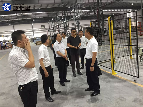 焦点娱乐集成灶智造小镇