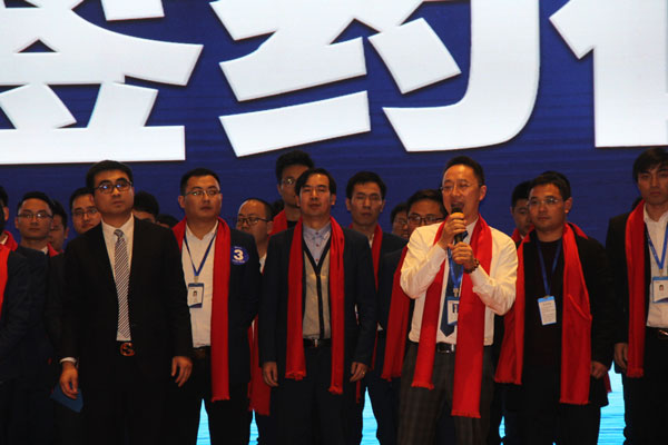 (钱总与焦点娱乐勇士们)