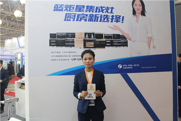 (焦点娱乐大客户经理苗宇接收采访)