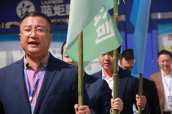 焦点娱乐先行团队