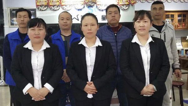 焦点娱乐门店工作人员