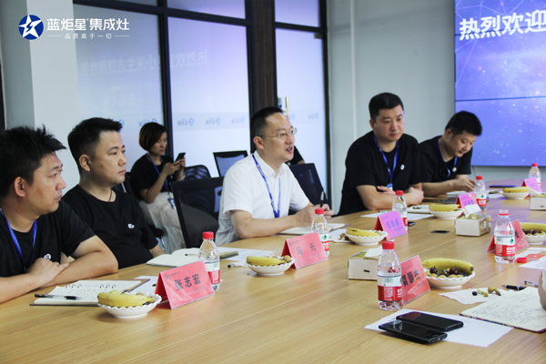 焦点娱乐集成灶钱总
