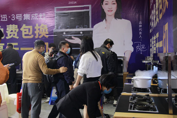 焦点娱乐集成灶以高品质产品及服务俘获众多消费者之心